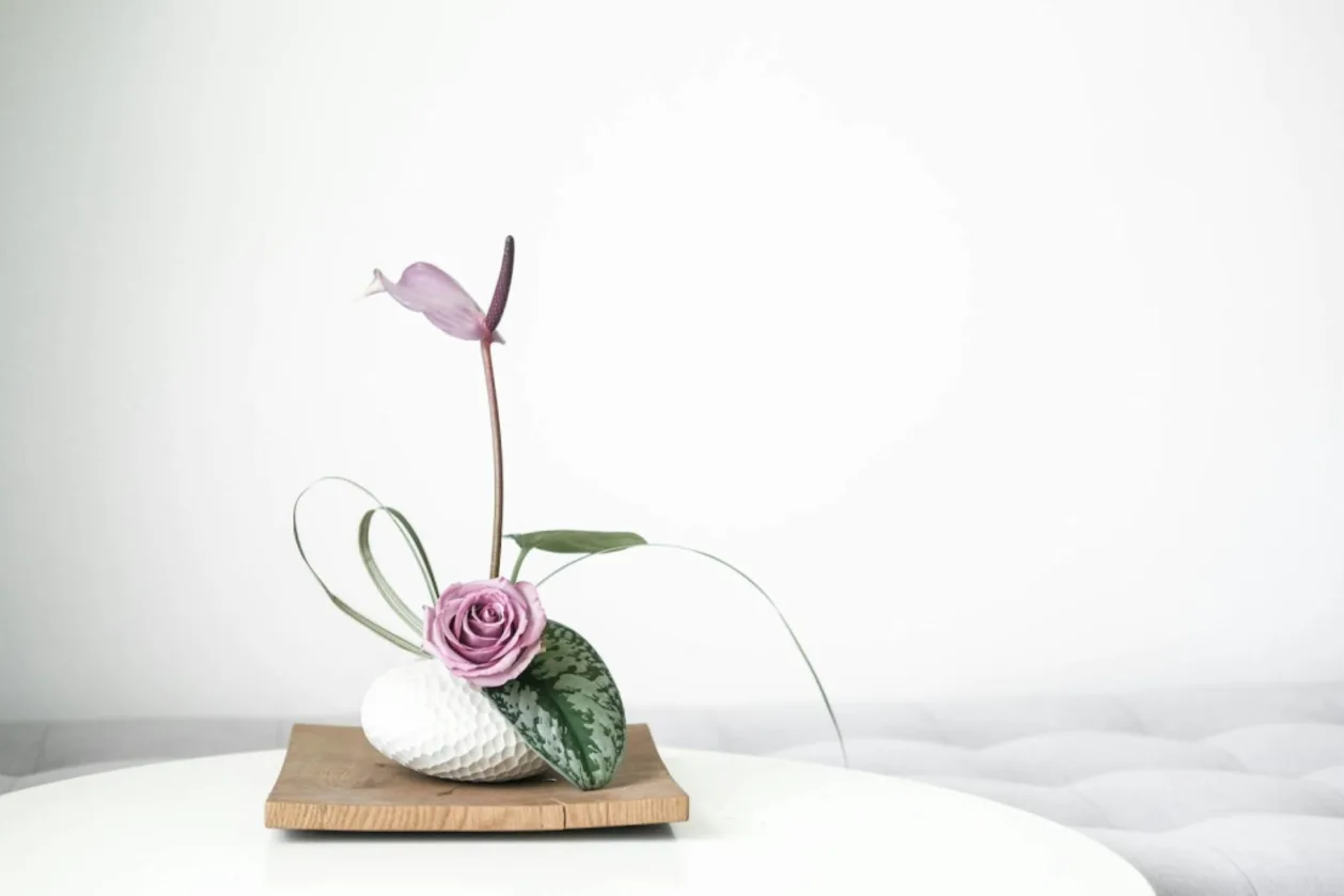 Japanese wisdom and Ikebana flower arrangement